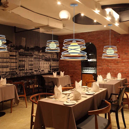 Simple Iron Spiral Pendant Lamp Light Shade 32Cm Black / White For Kitchen Island Dining Room