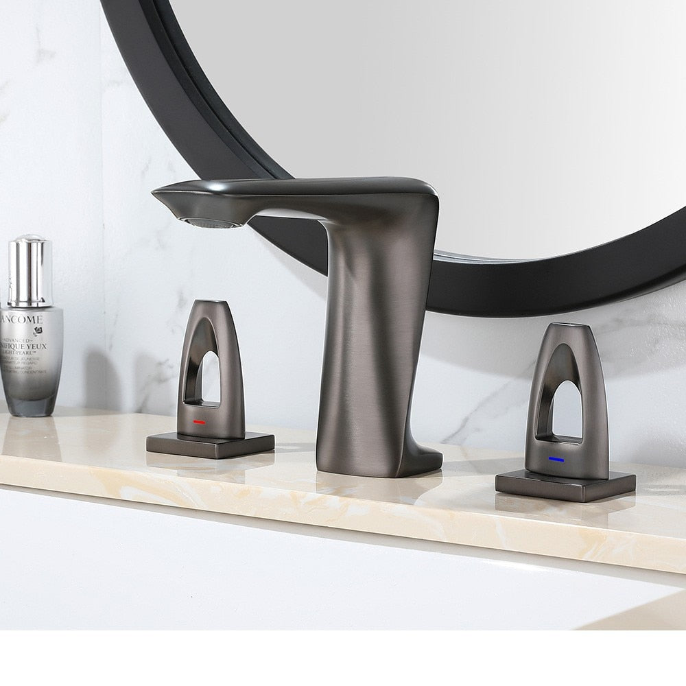 Basin Faucet Widespread Bathroom 8’ Sink 3 Hole Basin Mixer Copper Unique Design Faucets
