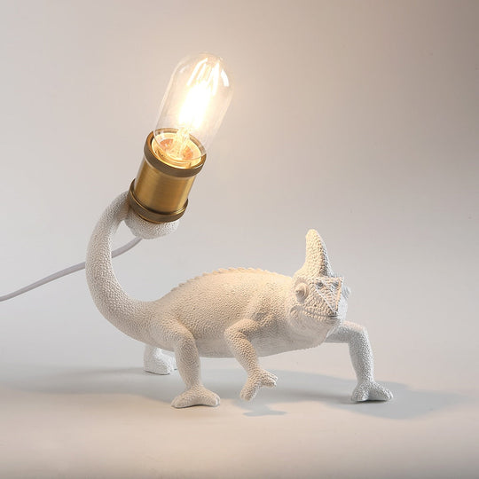 Nordic Resin Chameleon Table Lamp - Modern Led Desk Night Light For Living Room And Bedroom Decor