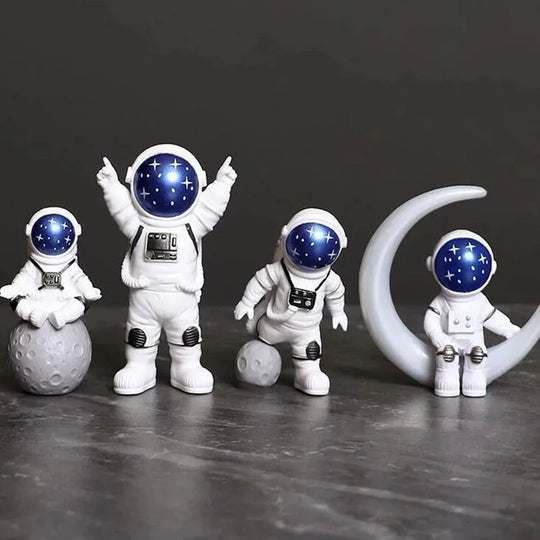 4 Pcs Astronaut Figure Statue Figurine Spaceman Sculpture Educational Toy Desktop Home Decoration