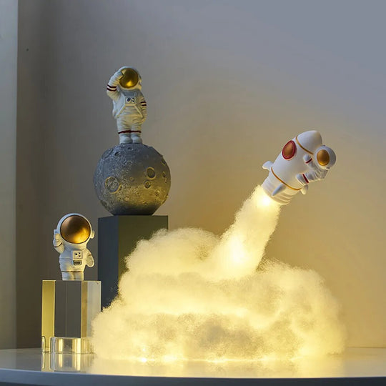 Cute Astronaut Figurines Resin Statue Sculpture Home Decor Spaceman Miniatures Table Ornaments