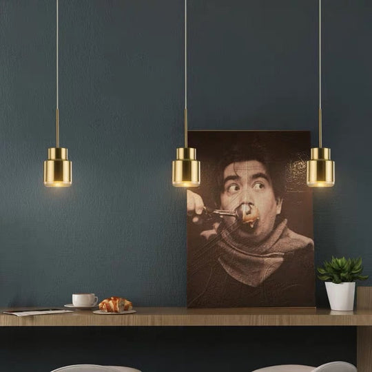 Nordic Minimalist Luxury Gold Pendant Lights Creative Indiviudal Art Suspension Luminaire Home